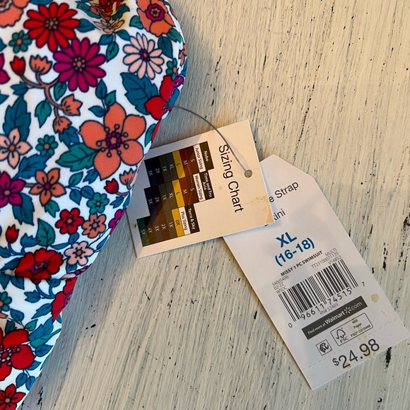 New with tags Time and Tru floral one-piece swimsuit in size XL (16–18). - Picture 4 of 8